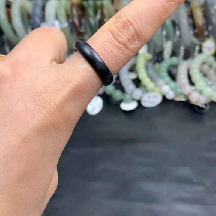 未镶嵌手镯和田玉1