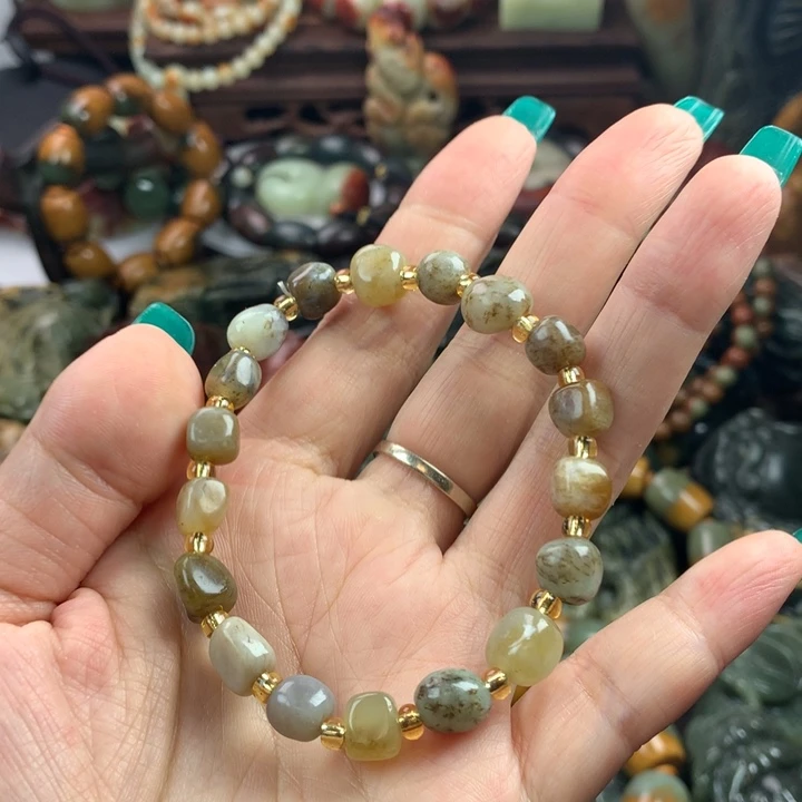 岫岩河磨玉（透闪石质玉）把件未镶嵌