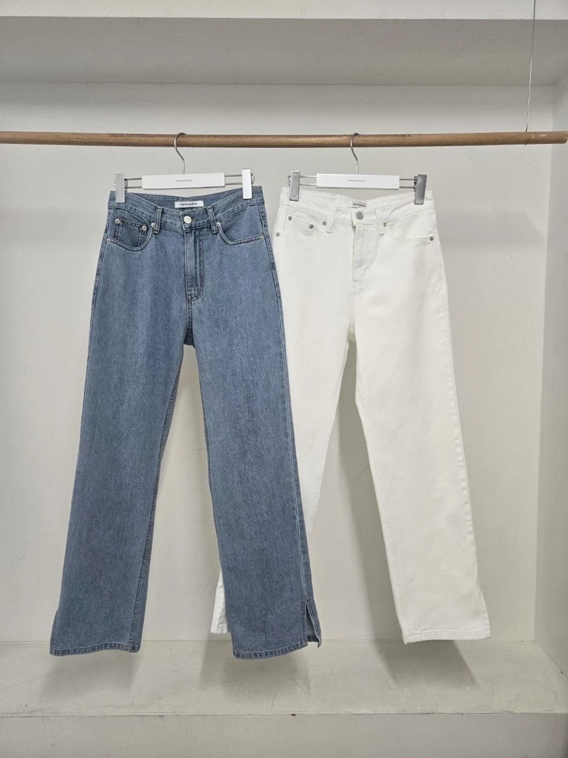 韩国正品 简约直筒显瘦下摆开叉小设计牛仔裤（NO退~）