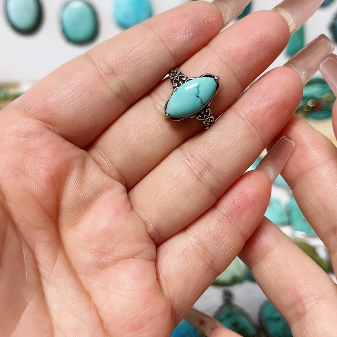 【闪购商品】未镶嵌绿松石珠宝奇石