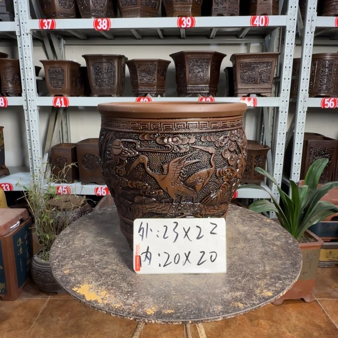 紫砂花盆，有1厘米左右差距，有色差
