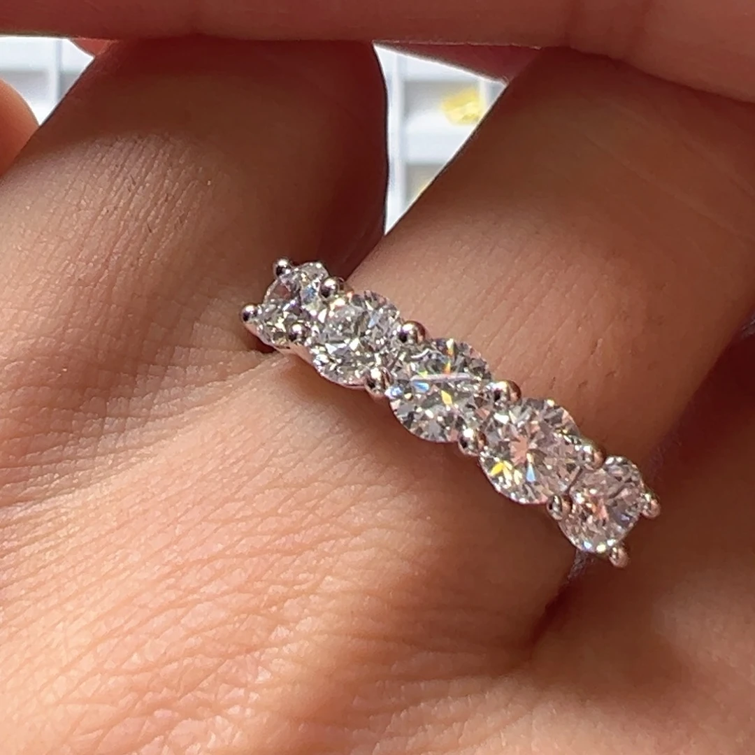 实验室培育钻石18K金镶嵌