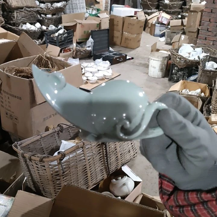 摆件陶瓷盘子碗啥都有