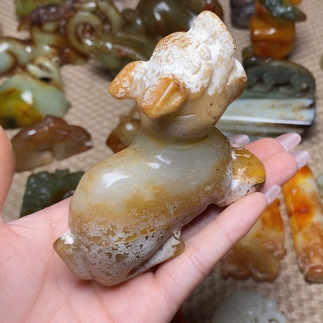 未镶嵌蛇纹石玉颈饰