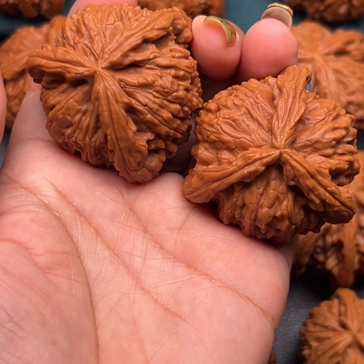 陈***哥文玩核桃吊坠888888888