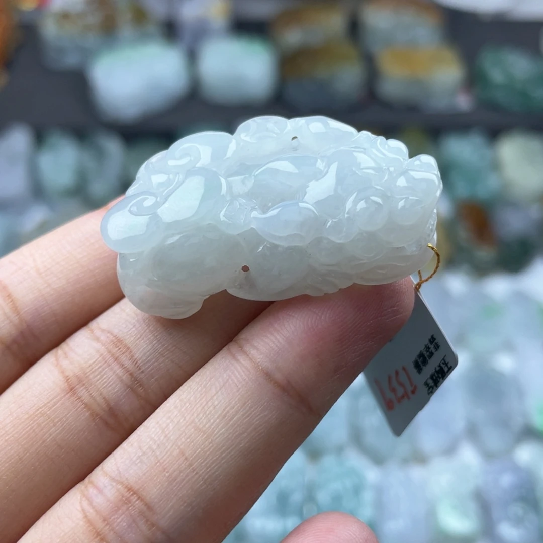 颈饰未镶嵌翡翠貔貅