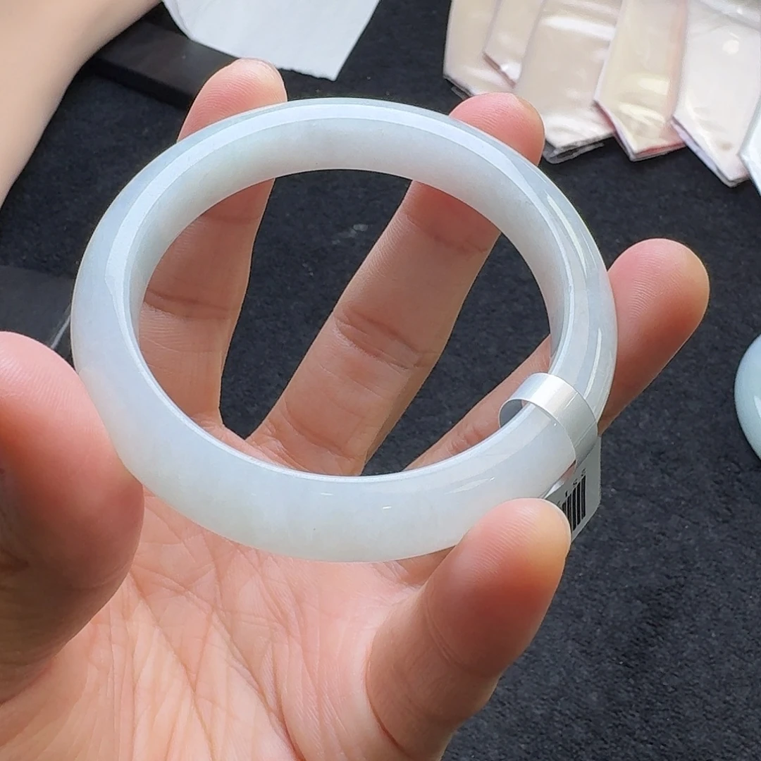 翡翠未镶嵌手镯58正圈，4