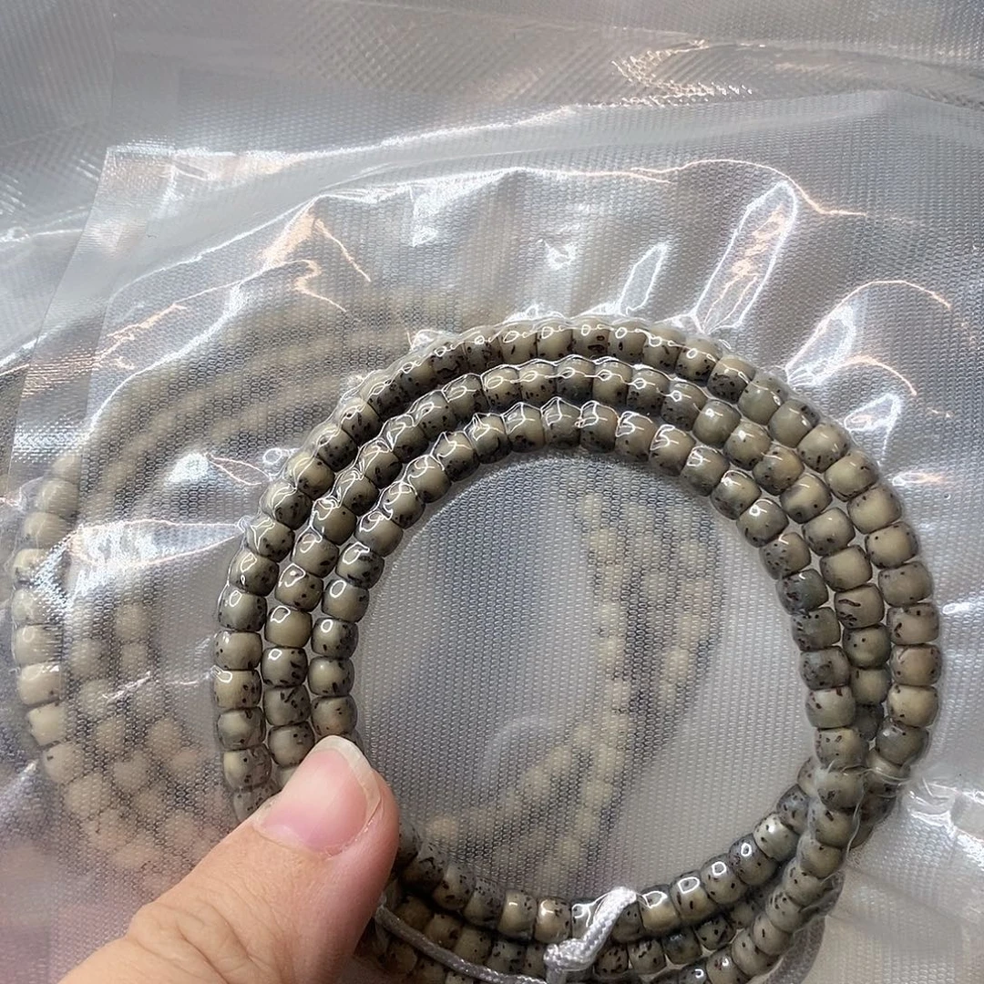 吊坠星月菩提石玉直切河豚长串54