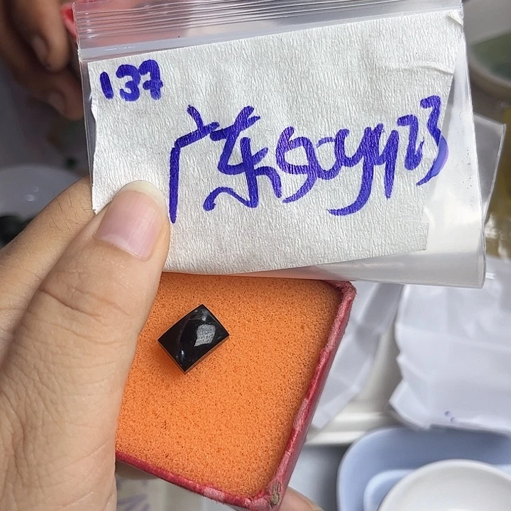 广***家未镶嵌定制翡翠不退