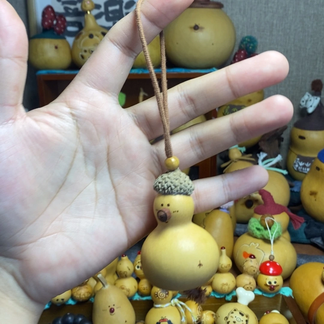 木鼻子松果帽挂件