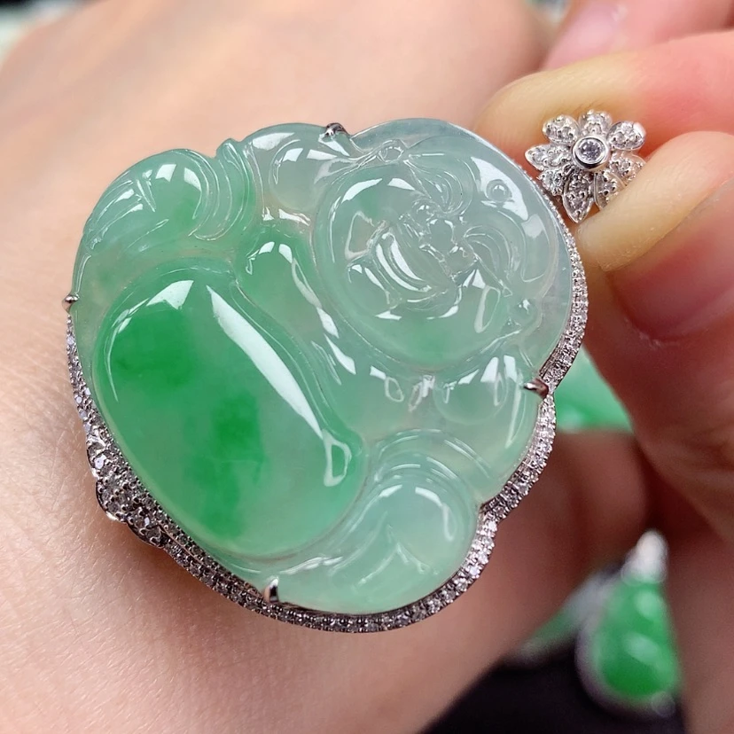 【闪购商品】颈饰18K金镶嵌翡翠佛