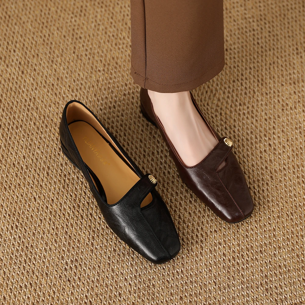 727-331新款单鞋舒适软底羊皮妈妈鞋低跟平底方头大码女鞋子真皮