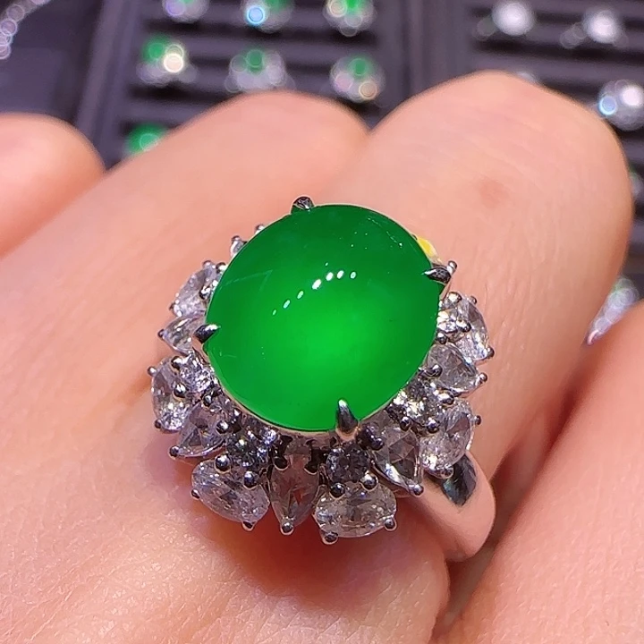 翡翠戒指18K金镶嵌戒指