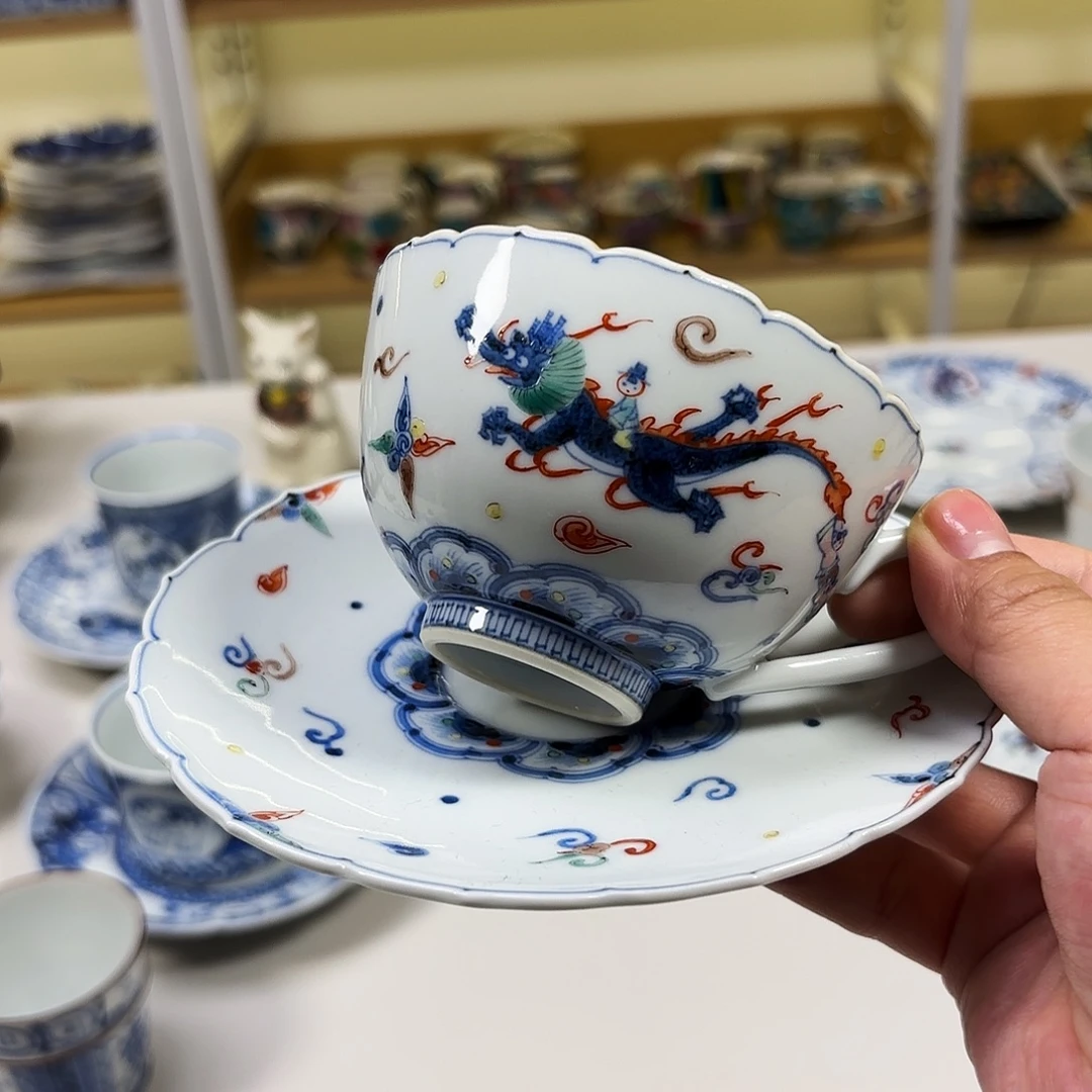 瓷       绫部史织