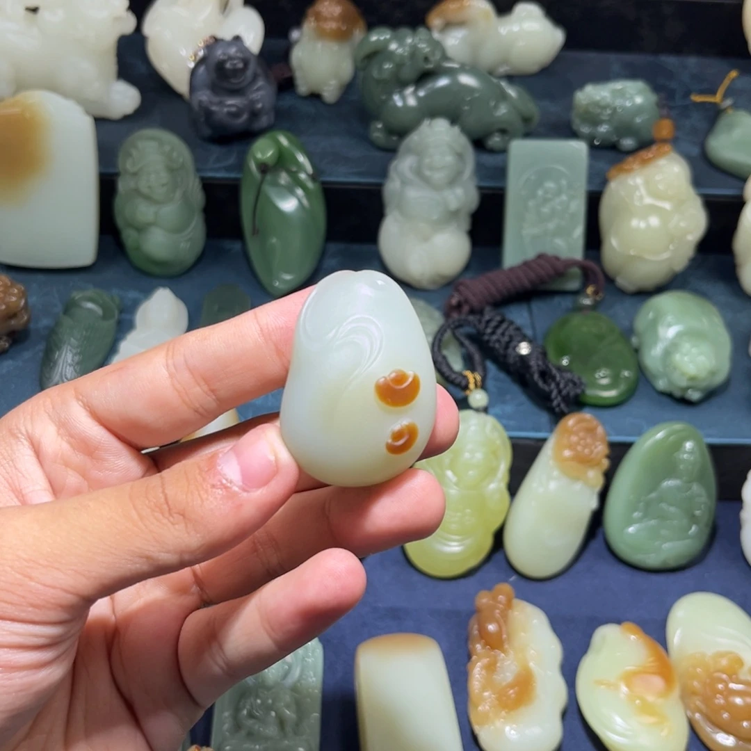 和田玉未镶嵌挂件