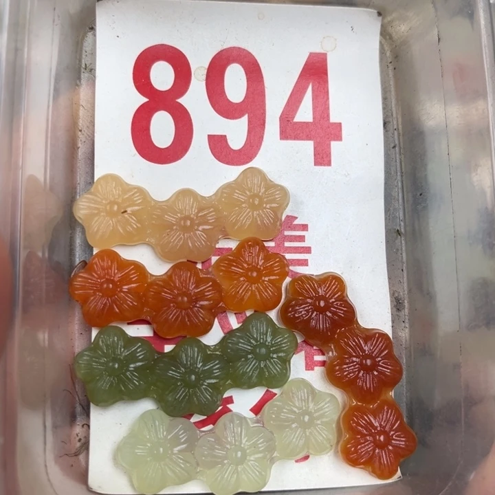 蛇纹石玉足银镀金镶嵌颈饰