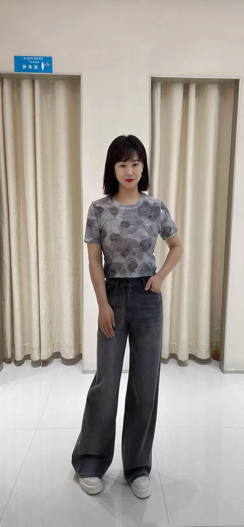 迪家时尚极致灰上衣
