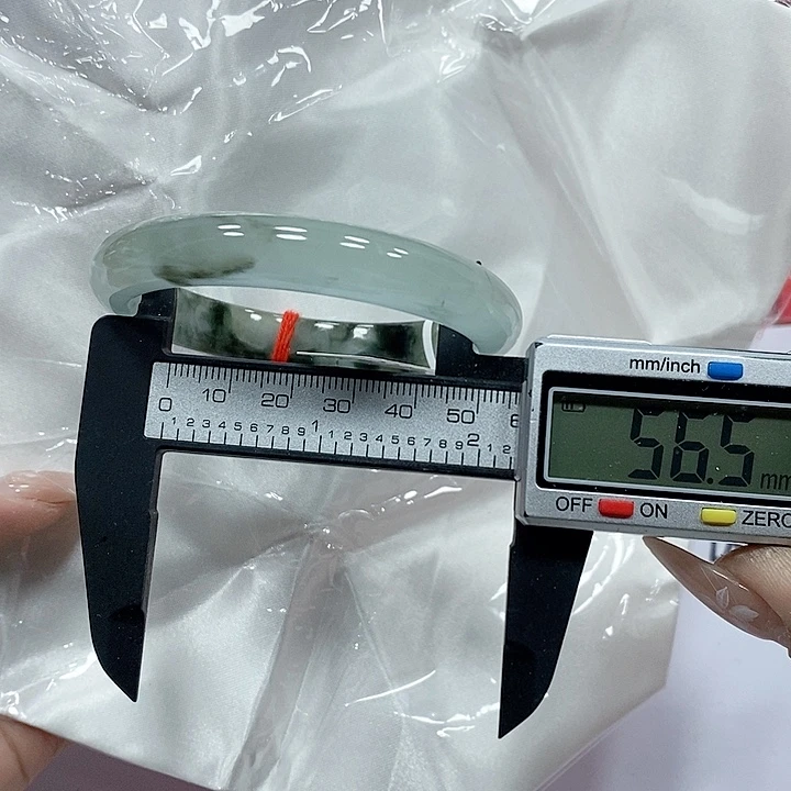 翡翠手镯未镶嵌41，。