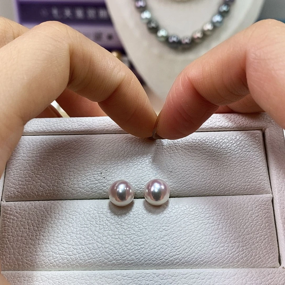 海水珍珠18K金镶嵌耳饰8-8.5m日本青粉光海水珍珠耳钉（天女）