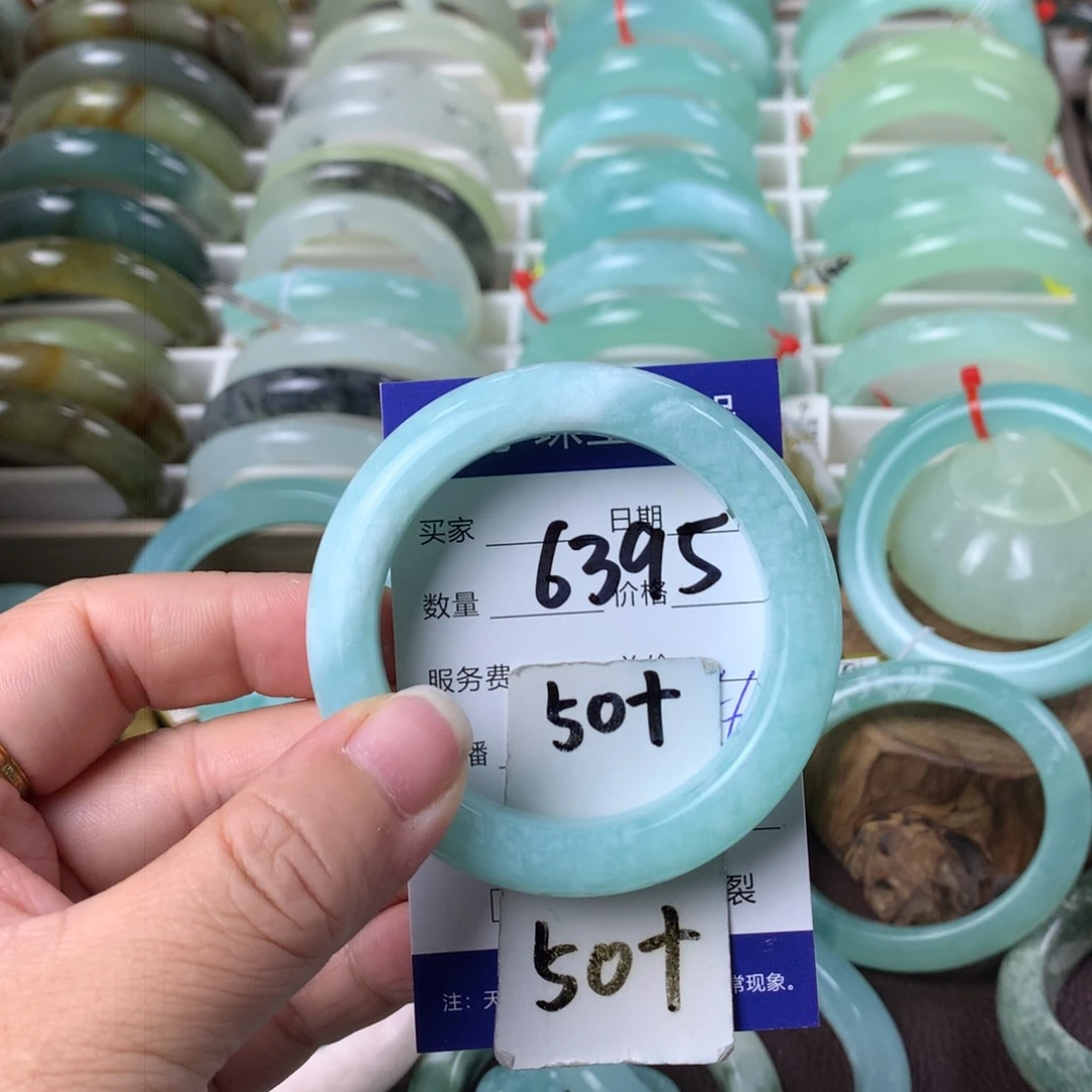 蛇纹石玉手镯未镶嵌6395