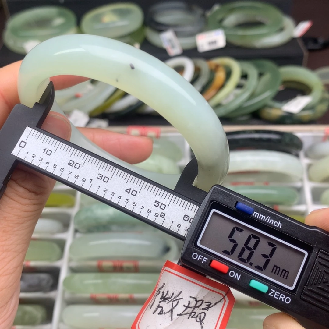 未镶嵌蛇纹石玉手镯792
