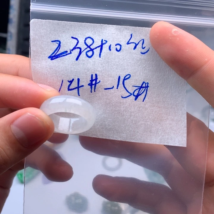 翡翠戒指未镶嵌戒圈