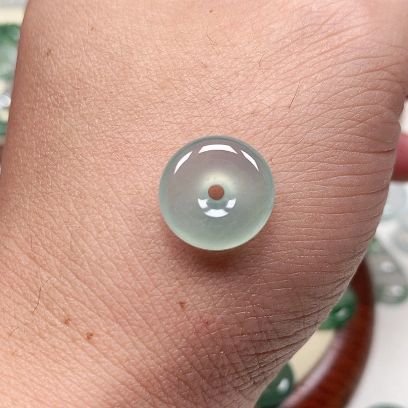 【闪购商品】翡翠未镶嵌吊坠(不含链)?**?