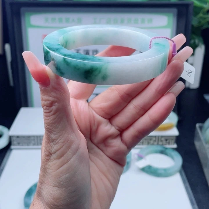 定制翡翠未镶嵌咨询