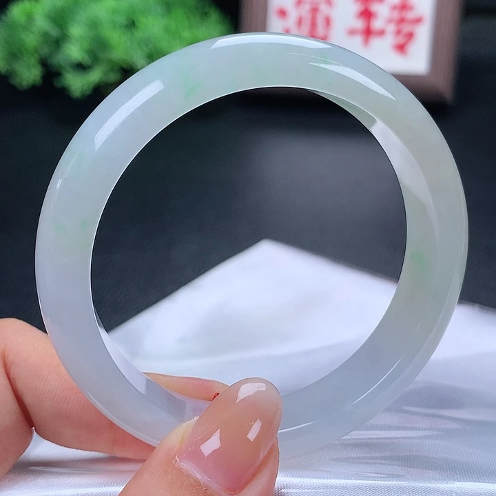 未镶嵌手镯翡翠127