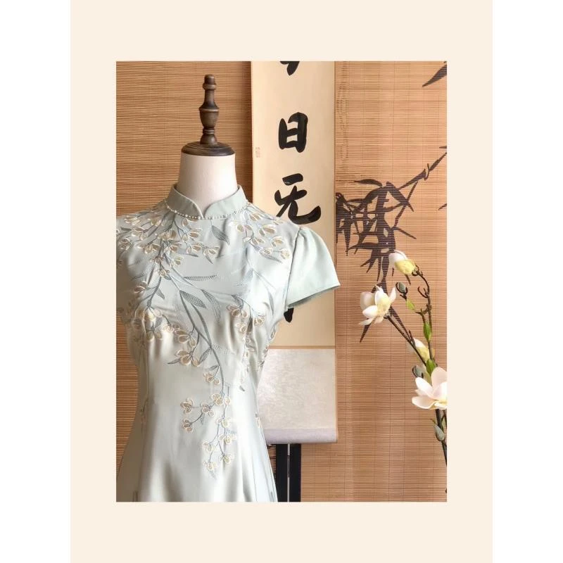 【青绣】新中式淡蓝色改良旗袍高级感日常气质重工刺绣国风连衣裙夏