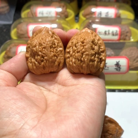 吊坠文玩核桃金钱豹