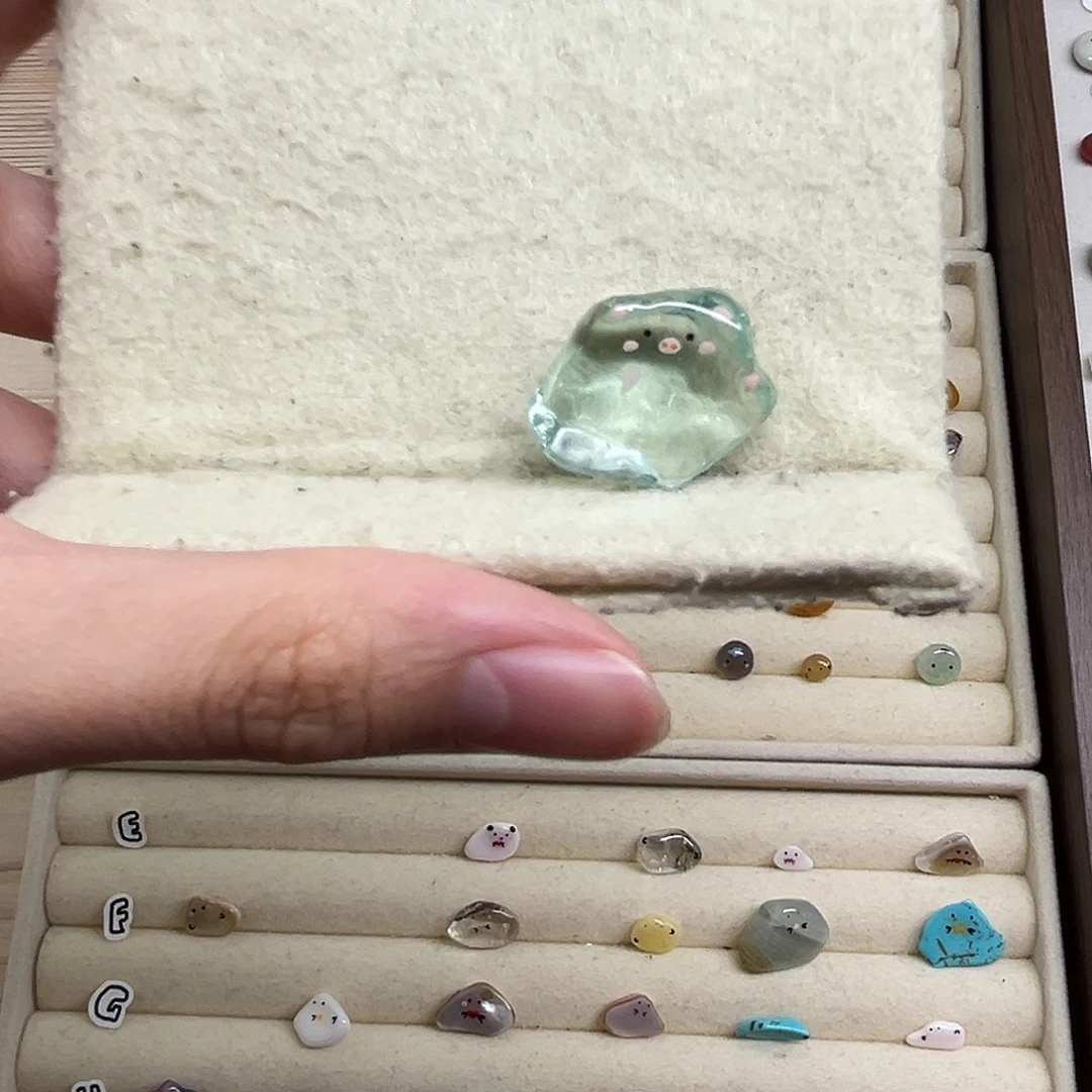 大理石磁石猪猪幽灵绿