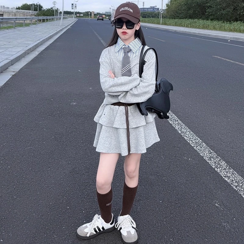 女童学院风套装春秋2025儿童带领带休闲卫衣半身裙格雷系两件套潮