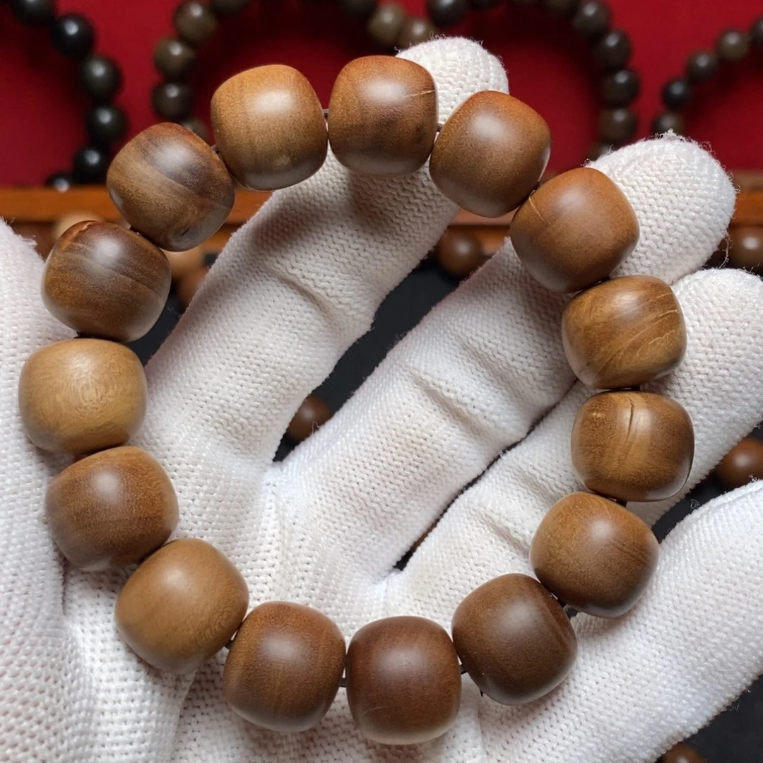 檀香木其他13*14横纹 瑕疵处理价 少一颗