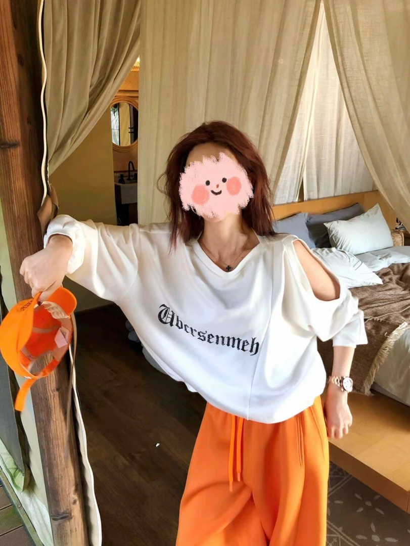 秋季休闲风长袖露肩圆领宽松显瘦上衣百搭弯刀裤网红时尚潮流套装