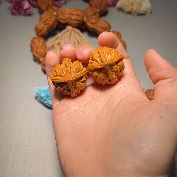 把件文玩核桃异形340