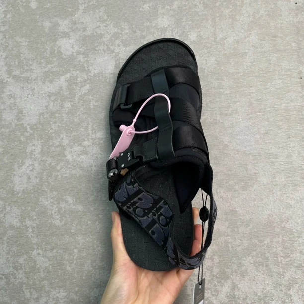 未使用 DIOR/迪奥 全新未使用/40*1/Dior迪奥机能扣凉鞋/16085