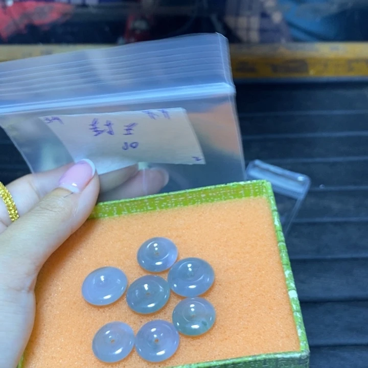 封***相定制翡翠未镶嵌不退