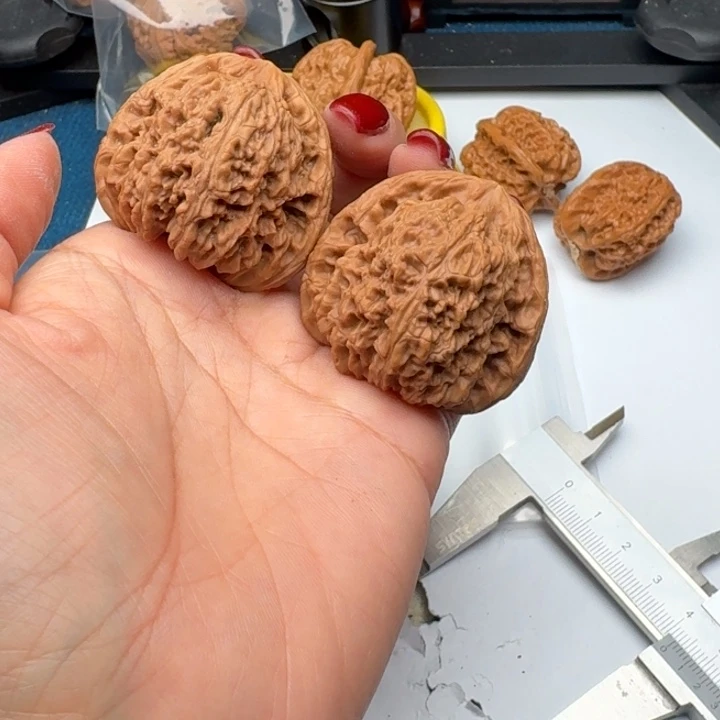 桃核吊坠文玩南疆石