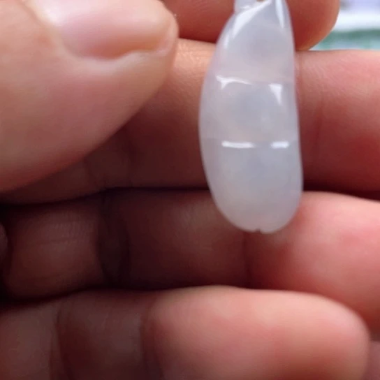 翡翠未镶嵌颈饰翡翠豆子