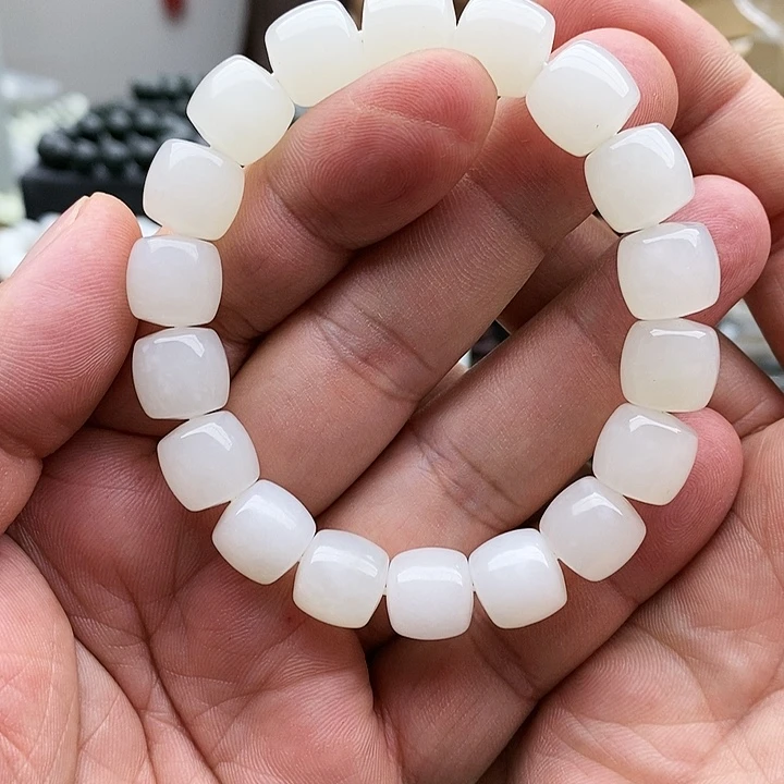 【闪购商品】未镶嵌手链和田玉12直切白