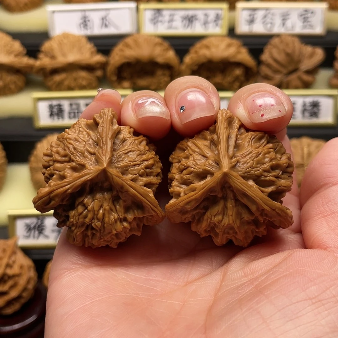 【闪购商品】吊坠文玩核桃三棱