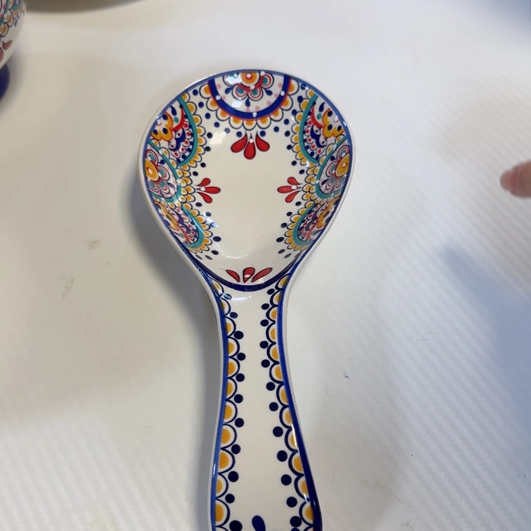 瓷片卡拉勺子拖一只