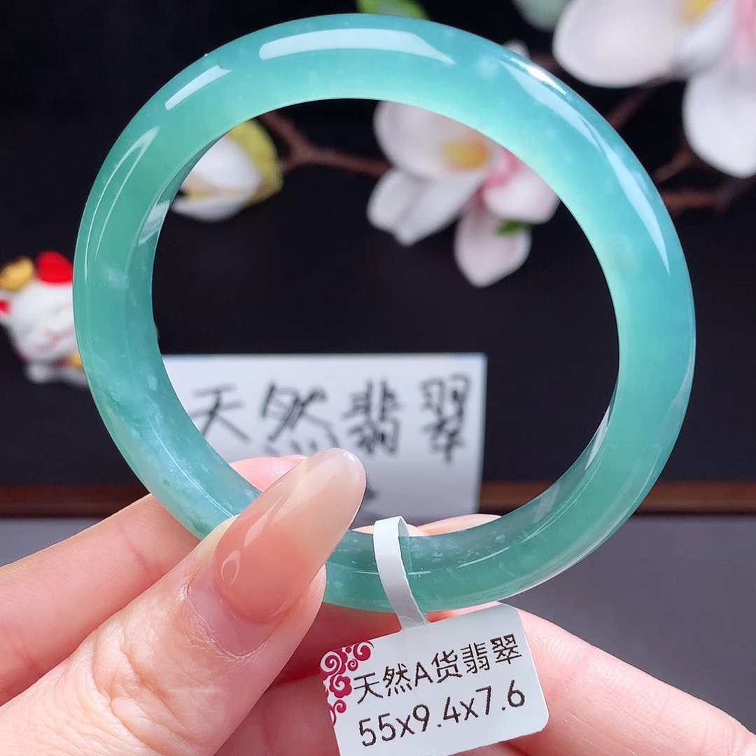 翡翠手镯（圆镯）未镶嵌