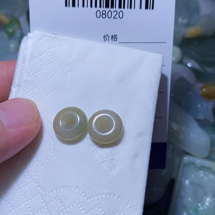 翡翠未镶嵌颈饰天光墟翡翠市场现金代购