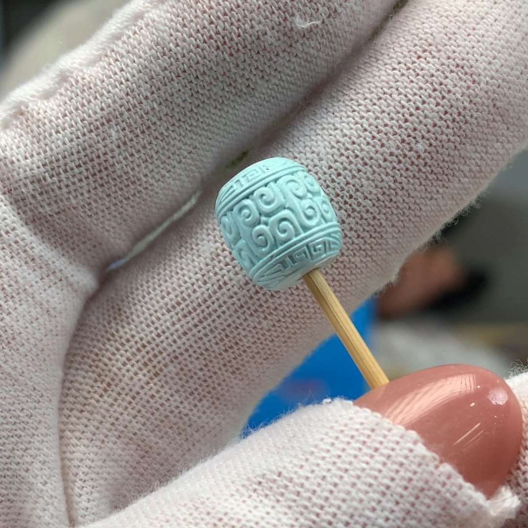 绿松石未镶嵌挂件