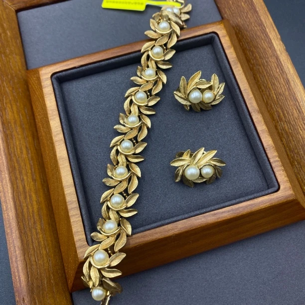 合金手链 LL 中古vintage Avon1971s“evening creation”套装