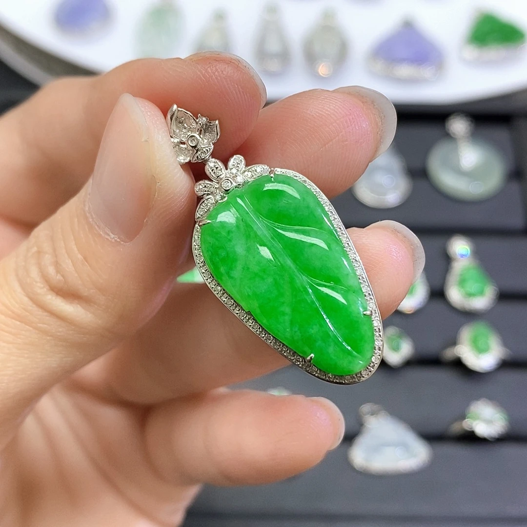 翡翠18K金镶嵌吊坠(不含链)