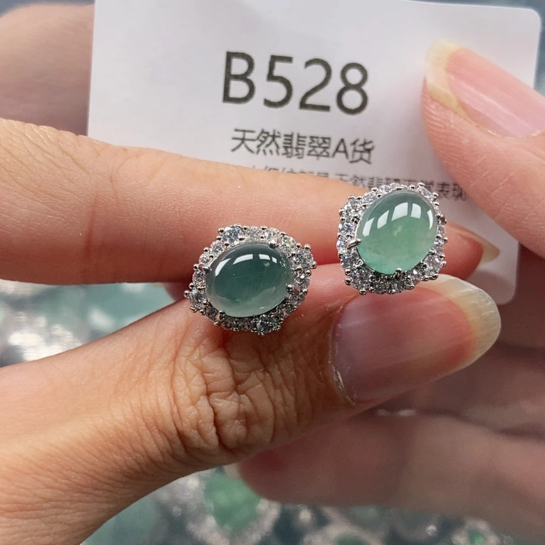 【闪购商品】翡翠吊坠(不含链)未镶嵌