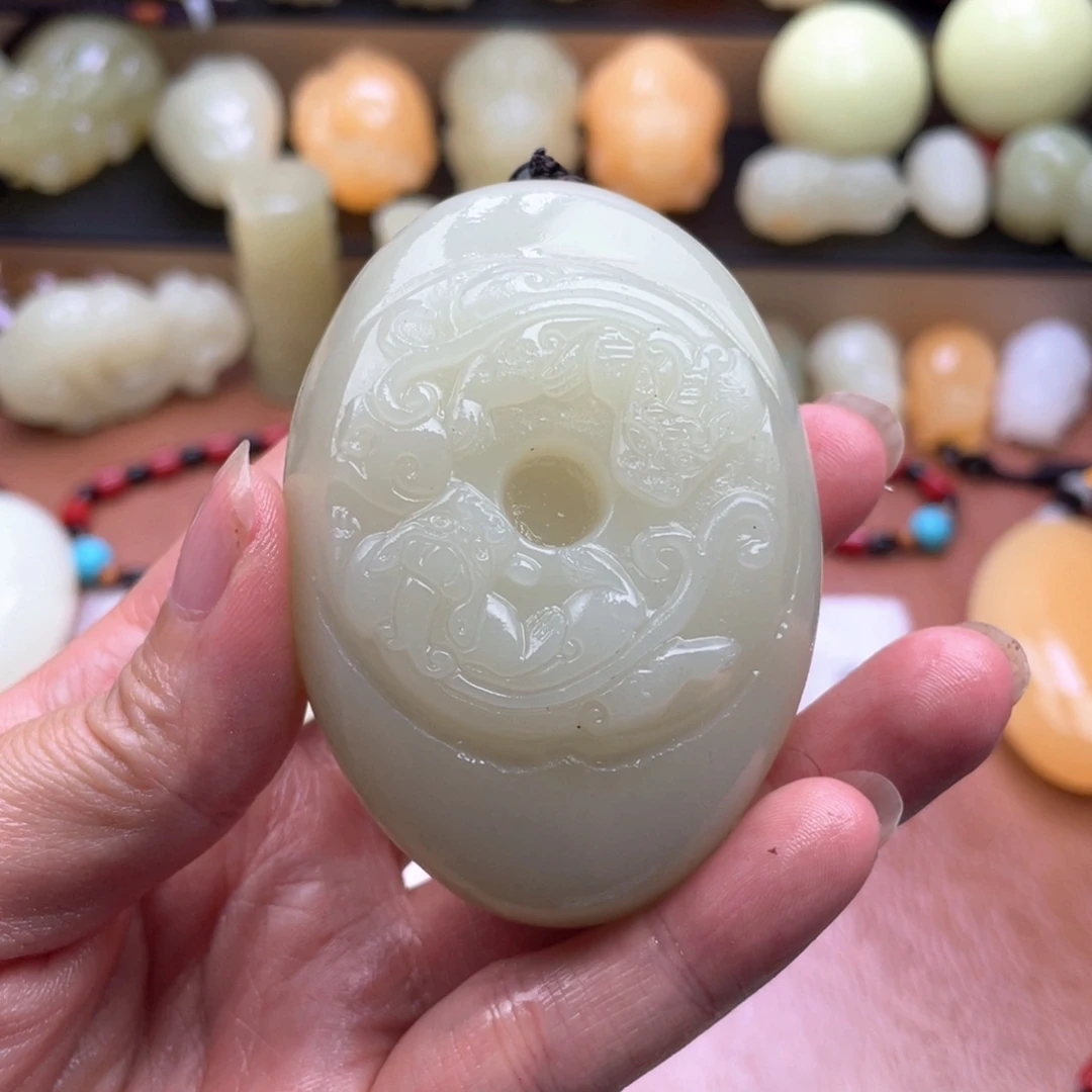 永***进石材天然古青石手把件